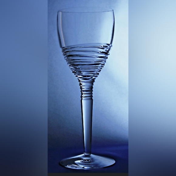 JASPER CONRAD “STRATA” RED WINE GLASS - Picture 1 of 3